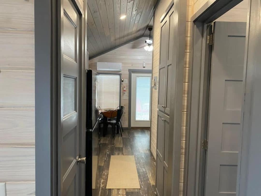Surf City 2Br Park Home With Waterfront View And Parking 외부 사진